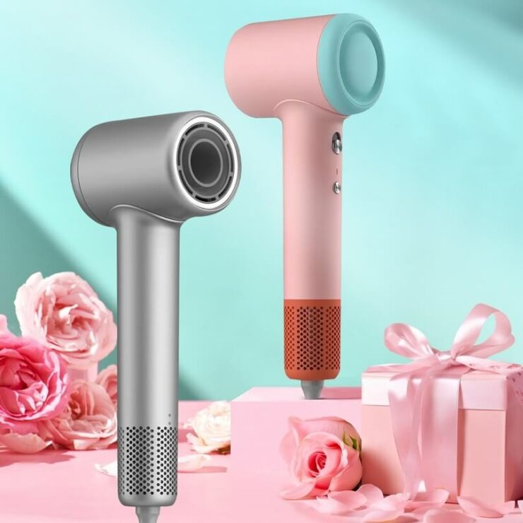 Фен для волос с насадками. Фен выпускается в нескольких разных цветах. Розовый — самый крутой. Изображение: vk.com. Фен для волос с насадками. Фен выпускается в нескольких разных цветах. Розовый — самый крутой. Изображение: vk.com. Фото.