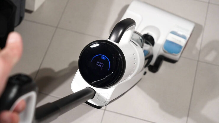 Вертикальный беспроводной пылесос для дома. Всю необходимую информацию можно узнать с дисплея самого пылесоса. Изображение: nasilemaktech.com. Вертикальный беспроводной пылесос для дома. Всю необходимую информацию можно узнать с дисплея самого пылесоса. Изображение: nasilemaktech.com. Фото.