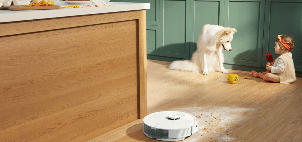 Робот-пылесос с влажной уборкой. Робот легко выполнит не только сухую, но и влажную уборку. Изображение: xiaomi.moscow. Фото.