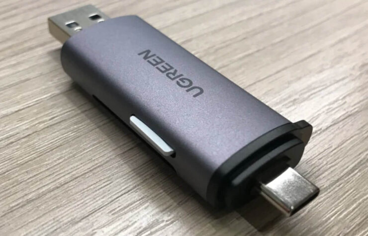 Как подключить флешку к Айфону. Карт-ридер позволяет подключать флешки даже к Айфону. Как подключить флешку к Айфону. Карт-ридер позволяет подключать флешки даже к Айфону. Фото.