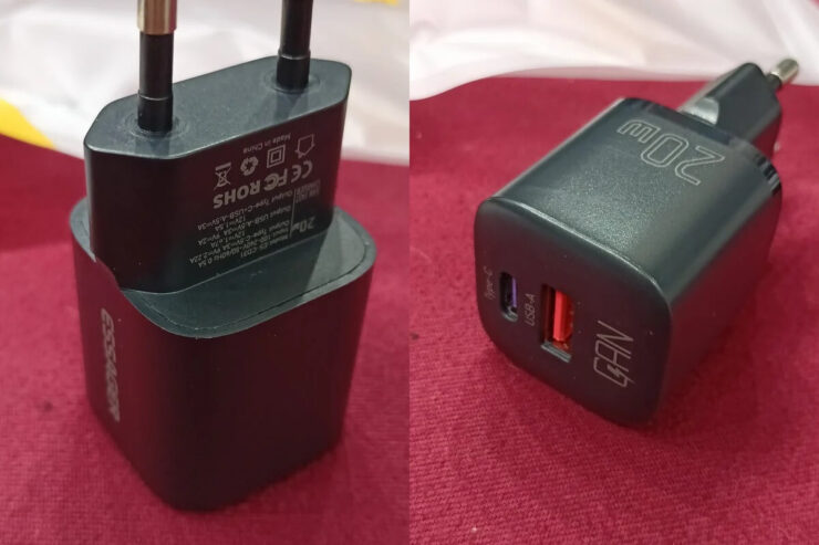 Зарядка для iPhone. Блок питания очень компактный, зато может заряжать одновременно два устройства. Зарядка для iPhone. Блок питания очень компактный, зато может заряжать одновременно два устройства. Фото.