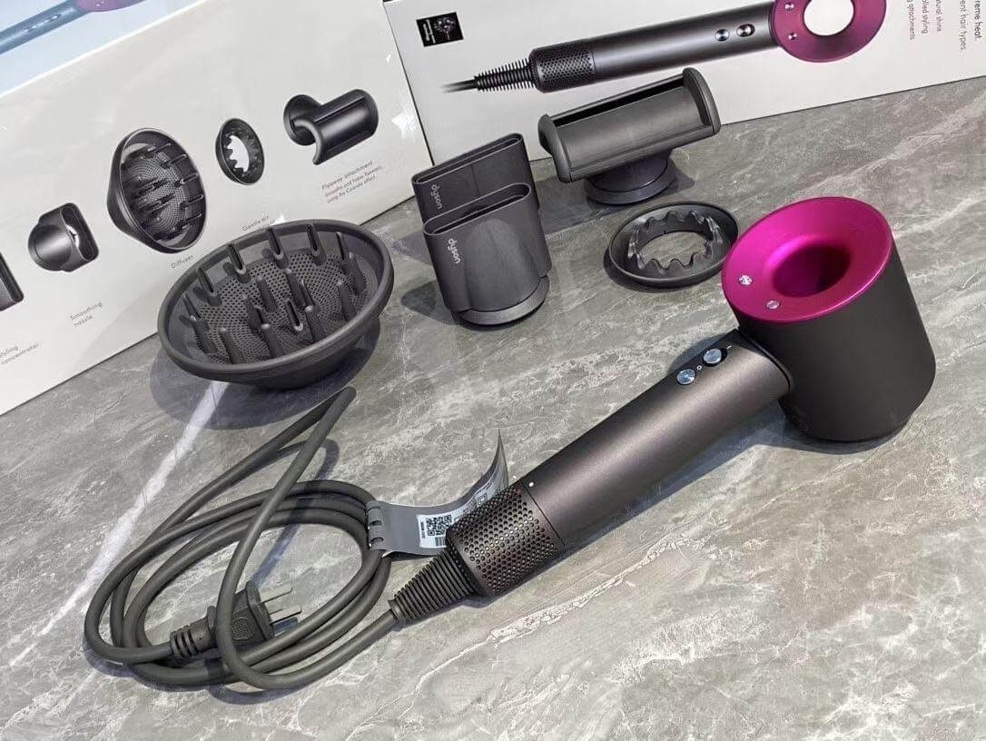 Где купить оригинальный фен Дайсон. В оригинальности этого фена можно не сомневаться. Фото.