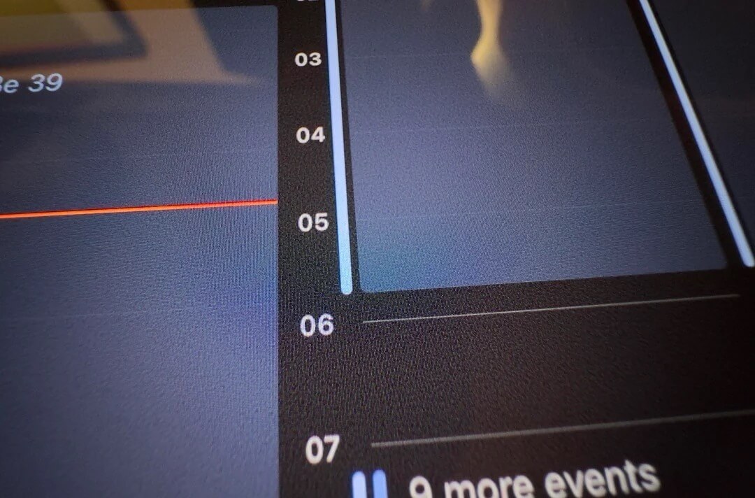 Видно пиксели на экране iPad Pro. Глядя на такой экран, хочется его протереть, но это просто эффект от нанотекстуры. Изображение: macrumors.com. Фото.