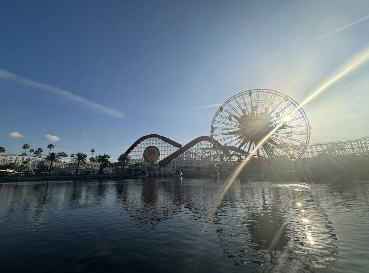 Сравнение iPhone 14 и iPhone 15. А это результат работы iPhone 15 Plus. Фото: DigitalTrends. Фото.