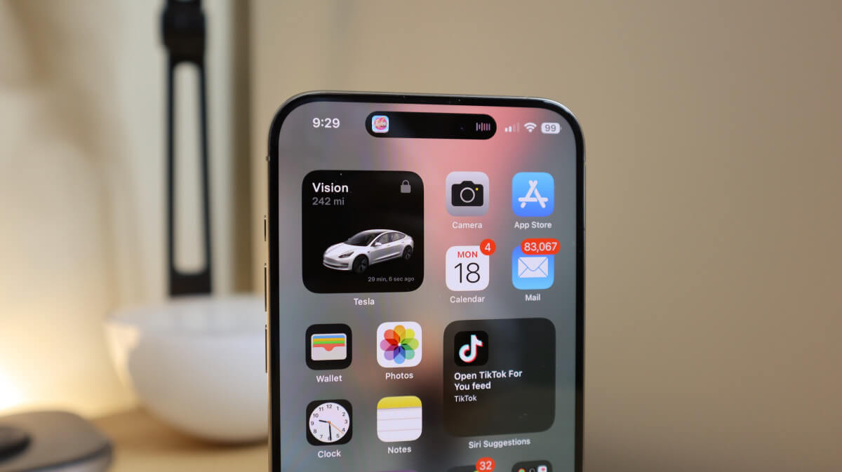 Цена iPhone 15 Pro Max в России упала ниже некуда. Он стоит супер-выгодно даже с пошлиной. Фото.