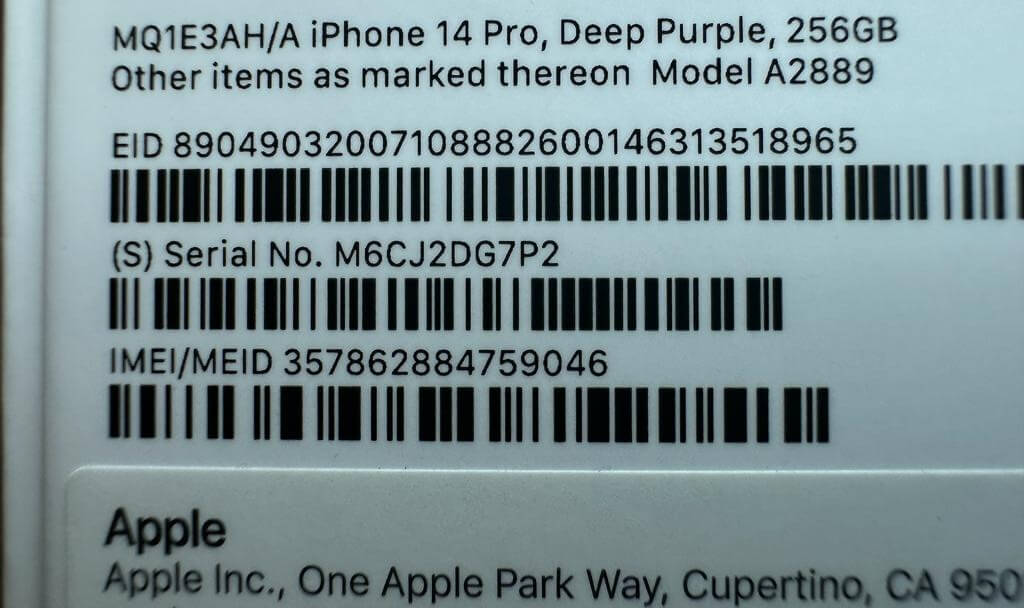 Что можно сделать, зная серийный номер Айфона. Штрих-код тоже содержит в себе серийный номер. Фото: iRobinPro. Фото.