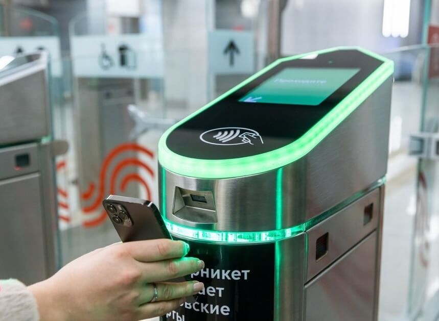 Как выпустить виртуальную карту Тройка на iPhone и оплачивать проезд в транспорте. Фото.