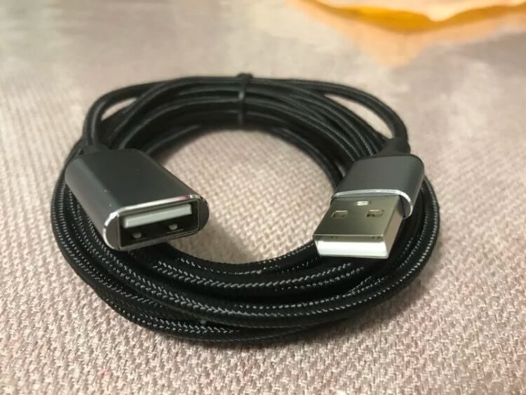 Кабель удлинитель USB. С таким удлинителем удаленность USB-разъема не станет проблемой. Кабель удлинитель USB. С таким удлинителем удаленность USB-разъема не станет проблемой. Фото.