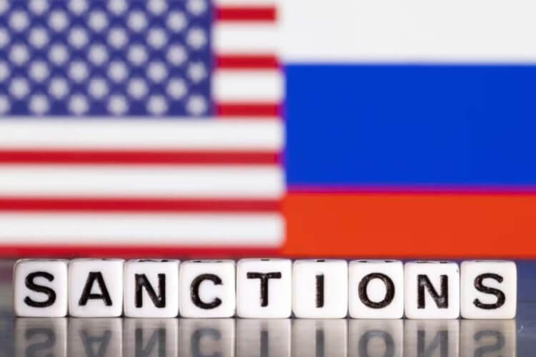 Правда ли, что в России отключат iCloud и где хранить резервные копии iPhone. Очередные санкции США запрещают предоставлять лицам в России доступ к облачным сервисам. Изображение: cyprus-mail.com. Правда ли, что в России отключат iCloud и где хранить резервные копии iPhone. Очередные санкции США запрещают предоставлять лицам в России доступ к облачным сервисам. Изображение: cyprus-mail.com. Фото.