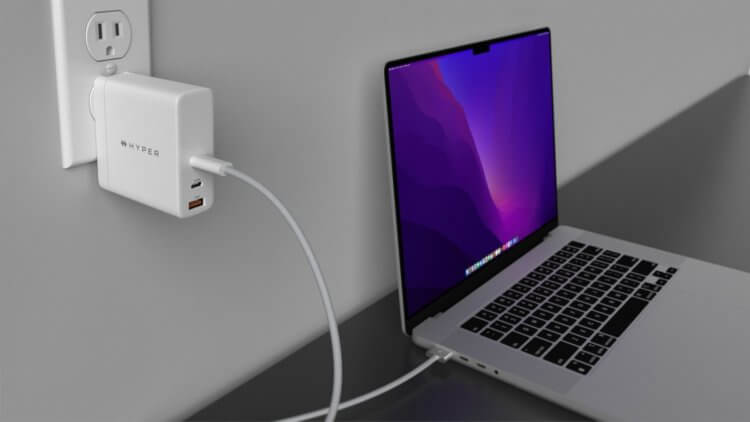 Apple утверждает, что MacBook круто держит заряд. Проверяем, так ли это на самом деле. Правда ли, что покупка Макбука позволит вам не сидеть возле розетки? Изображение: macrumors.com. Apple утверждает, что MacBook круто держит заряд. Проверяем, так ли это на самом деле. Правда ли, что покупка Макбука позволит вам не сидеть возле розетки? Изображение: macrumors.com. Фото.