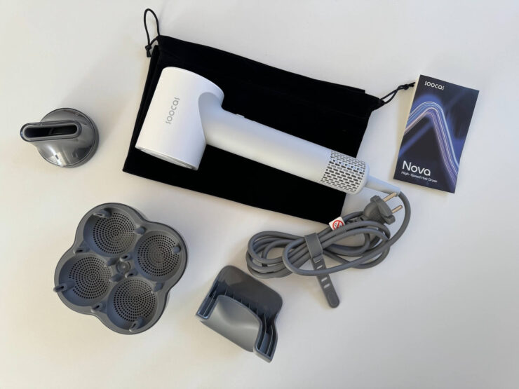 Какой хороший фен для волос. В комплекте с Soocas Nova идет все самое необходимое. Изрображение: macerkopf.de. Какой хороший фен для волос. В комплекте с Soocas Nova идет все самое необходимое. Изрображение: macerkopf.de. Фото.