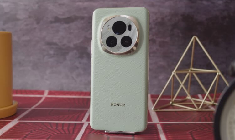 Камерофон HONOR Magic6 Pro. Этот смартфон признан лучшим во многих категориях. Фото: GSMArena Official. Камерофон HONOR Magic6 Pro. Этот смартфон признан лучшим во многих категориях. Фото: GSMArena Official. Фото.