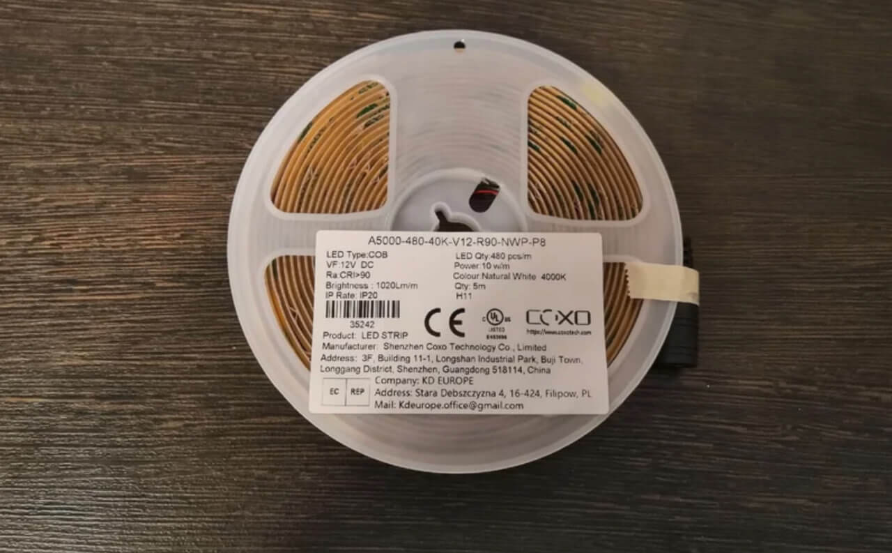 Яркая и надежная светодиодная лента. У этой ленты очень высокая плотность светодиодов. Фото.