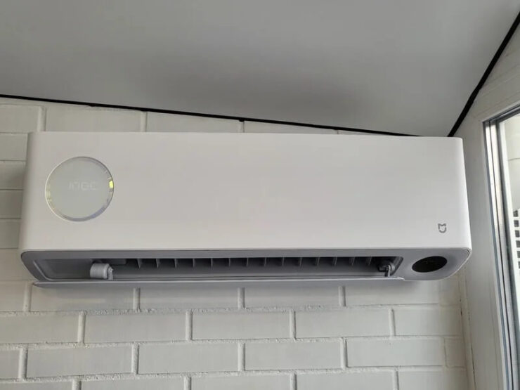 Умный кондиционер Xiaomi. Этот кондиционер имеет мощность 12000BTU, чего хватит на 36 кв.м.. Фото.