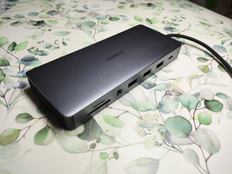 USB-разветвитель для ноутбука и компьютера. Хаб получился не только функциональным, но и стильным. Такой даже не стыдно подарить. Фото.