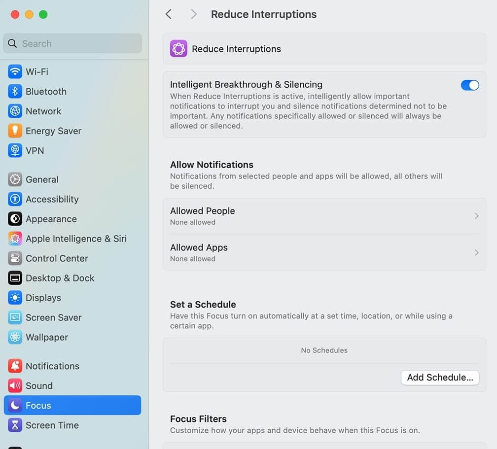 Apple Intelligence в России. Новое фокусирование само определит, какие уведомления вам стоит увидеть. Фото.