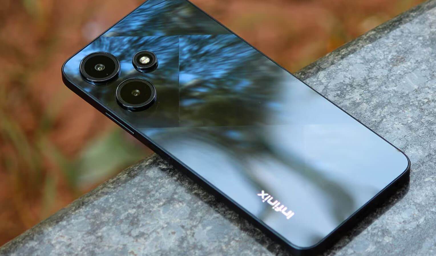 Infinix Hot 30i — смартфон с большим экраном. Даже недорогой смартфон может быть красивым. Фото: techlusive.in. Infinix Hot 30i — смартфон с большим экраном. Даже недорогой смартфон может быть красивым. Фото: techlusive.in. Фото.