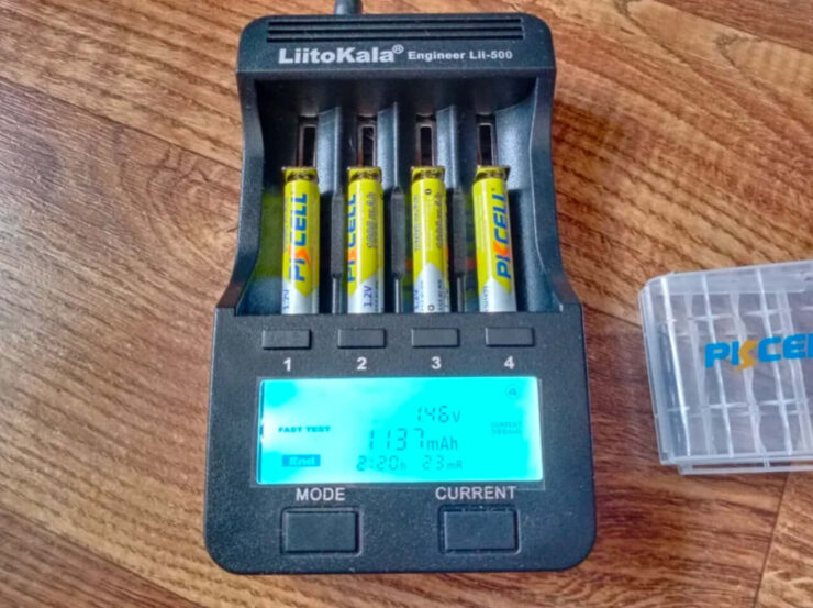 Заряжаемые ААА-батарейки PKCELL. По факту батарейки имеют даже большую емкость, чем заявлено. Заряжаемые ААА-батарейки PKCELL. По факту батарейки имеют даже большую емкость, чем заявлено. Фото.