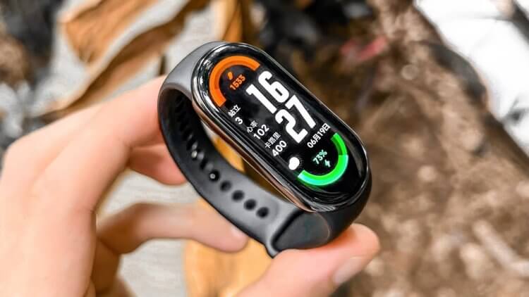 Какой Mi Band лучше. Xiaomi Band 8 остается выгодной покупкой. Изображение: youtube.com. Какой Mi Band лучше. Xiaomi Band 8 остается выгодной покупкой. Изображение: youtube.com. Фото.