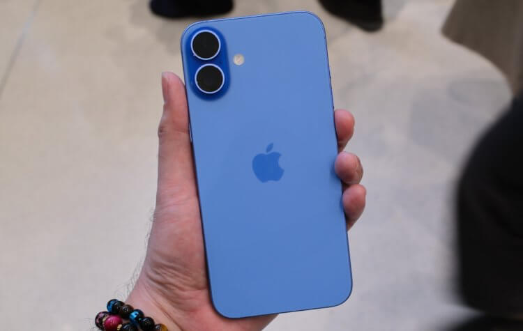Какой Айфон держит зарядку лучше всех. iPhone 16 Plus тоже оказался неплох. Только нет 120 Гц. Изображение: hardwarezone.com.sg. Какой Айфон держит зарядку лучше всех. iPhone 16 Plus тоже оказался неплох. Только нет 120 Гц. Изображение: hardwarezone.com.sg. Фото.
