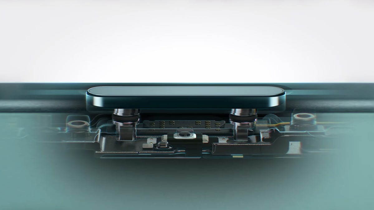 Зачем нужна новая кнопка в Айфон 16. Кнопка имеет сенсорную природу, но сдобрена датчиком Force Touch. Фото: CNET. Фото.