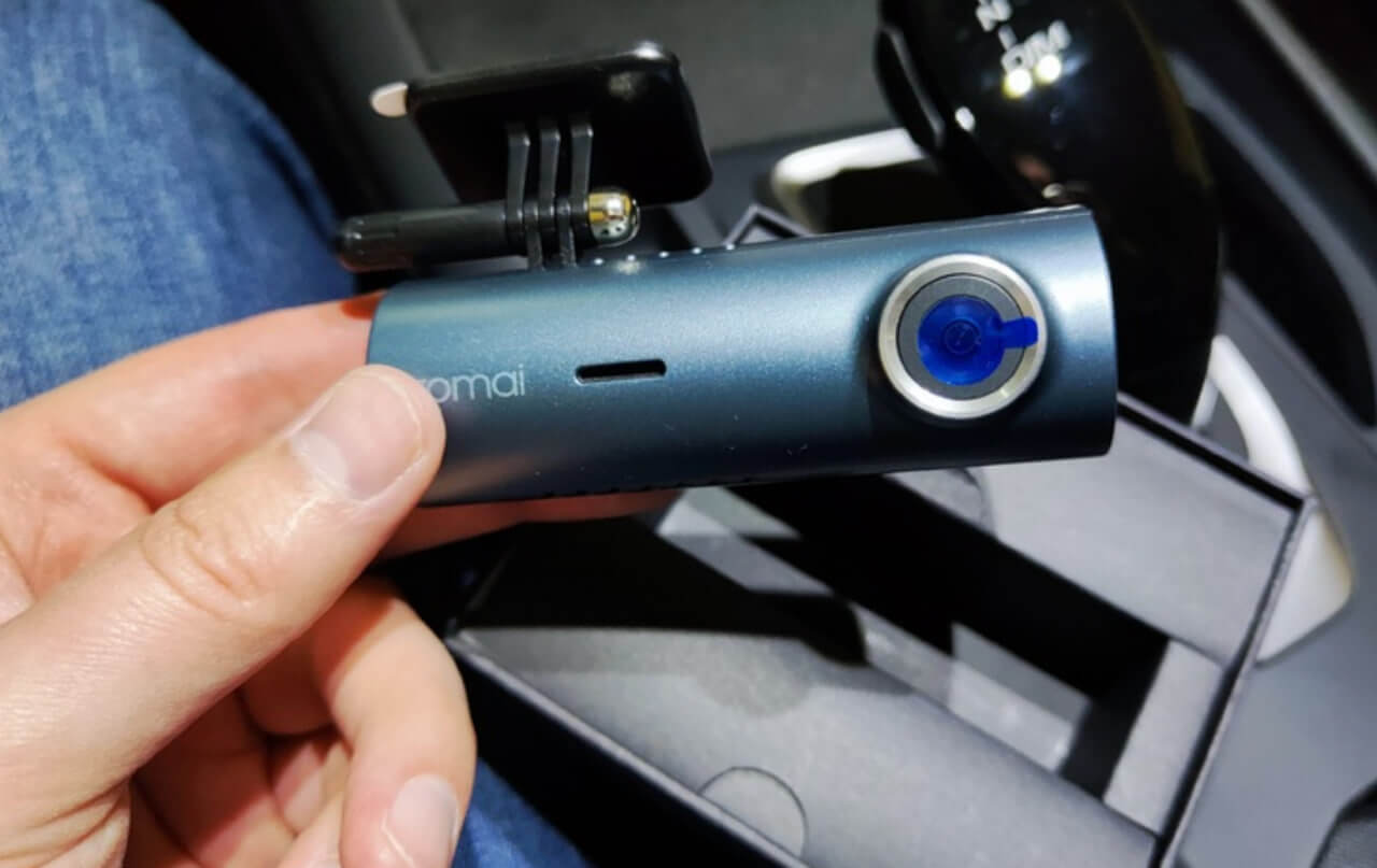 Видеорегистратор 70mai M310. Видеорегистратор спасет от неприятных ситуаций на дороге. Фото.