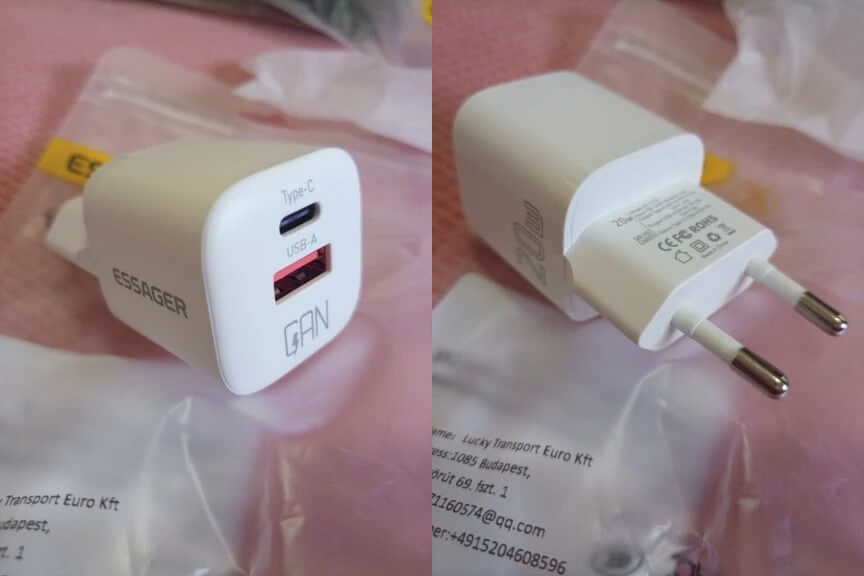 Зарядка для Айфона. Блок питания маленький и удобный в использовании. Фото.