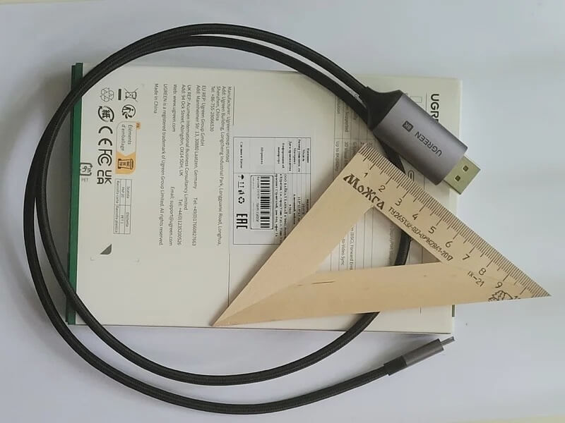 Провод USB-C на HDMI. Самый простой вариант вывести изображение с Mac на телевизор. Фото.