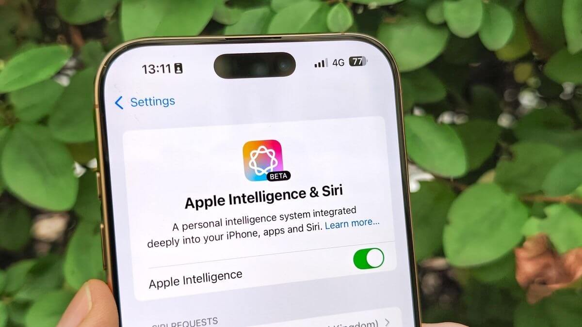 Какие устройства поддерживают Apple Intelligence и как включить нейросеть Apple в России. Фото.