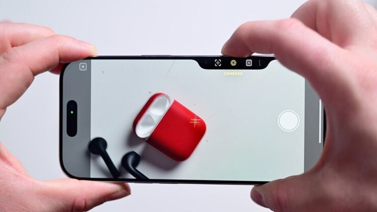 Кнопка управления камерой в iPhone 16. Можете переключиться между разными параметрами и изменить их. Изображение: appleinsider.com. Фото.