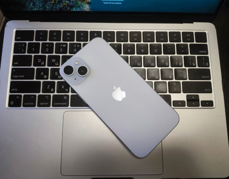 Стоит ли переходить на Айфон с Андроида. Внешний вид iPhone 15 Plus, безусловно, радует. Стоит ли переходить на Айфон с Андроида. Внешний вид iPhone 15 Plus, безусловно, радует. Фото.
