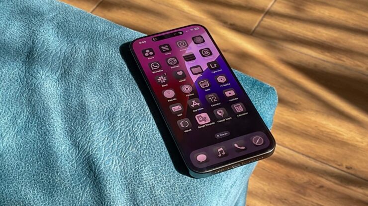 Как настроить внешний вид iPhone после обновления до iOS 18. Внешний вид iPhone после установки iOS 18 можно изменить весьма радикально. Изображение: androidauthority.com. Фото.