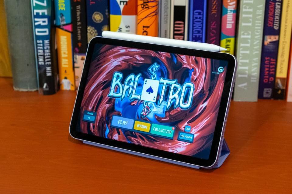 Стилус для iPad mini 7. С iPad mini 7 можно использовать либо Apple Pencil USB-C, либо Apple Pencil Pro. Изображение: engadget.com. Фото.