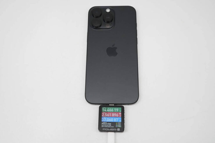 Быстрая зарядка в Айфоне. Вот такой тестер помог определить максимальную мощность, с какой заряжается Айфон. Изображение: chargerlab.com. Быстрая зарядка в Айфоне. Вот такой тестер помог определить максимальную мощность, с какой заряжается Айфон. Изображение: chargerlab.com. Фото.