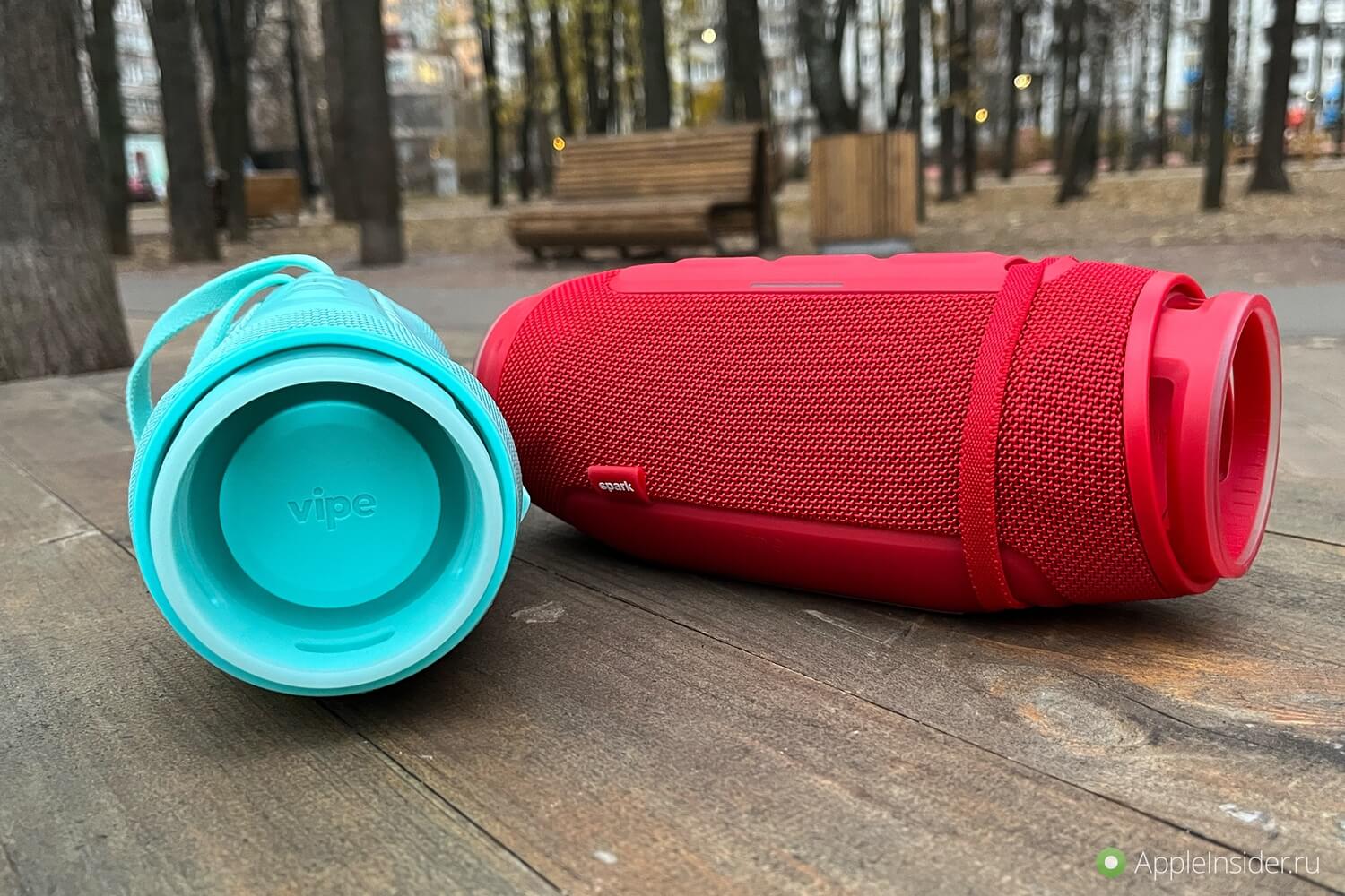 Как JBL, но в полтора раза дешевле. Обзор колонки Vipe Spark с пауэрбанком и защитой от воды. Рассматриваем сразу две колонки, которые хорошо звучат и стоят гуманно. Как JBL, но в полтора раза дешевле. Обзор колонки Vipe Spark с пауэрбанком и защитой от воды. Рассматриваем сразу две колонки, которые хорошо звучат и стоят гуманно. Фото.