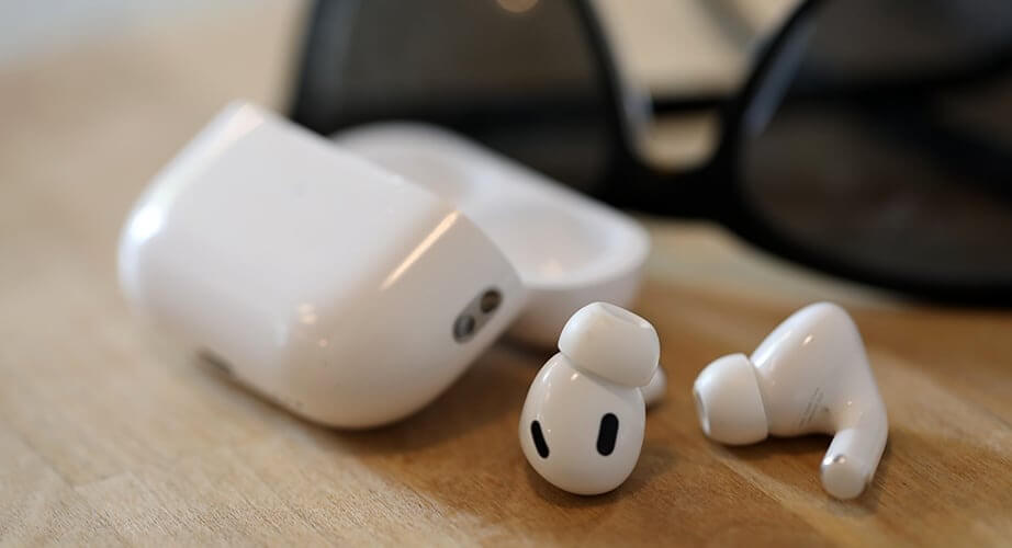 Как посмотреть заряд AirPods и наушников на Айфоне. Фото.