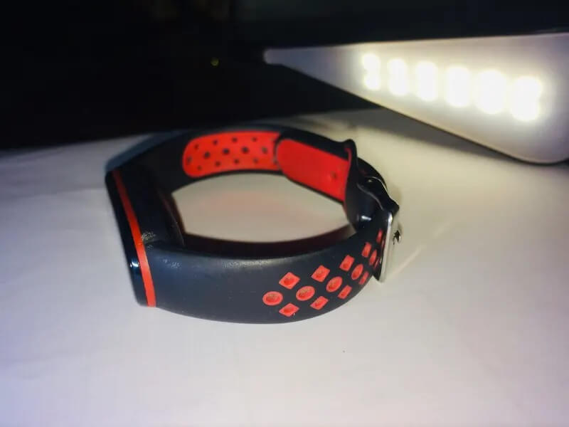 Ремешок для Mi Band. На выбор есть разные цвета ремешков. Фото.