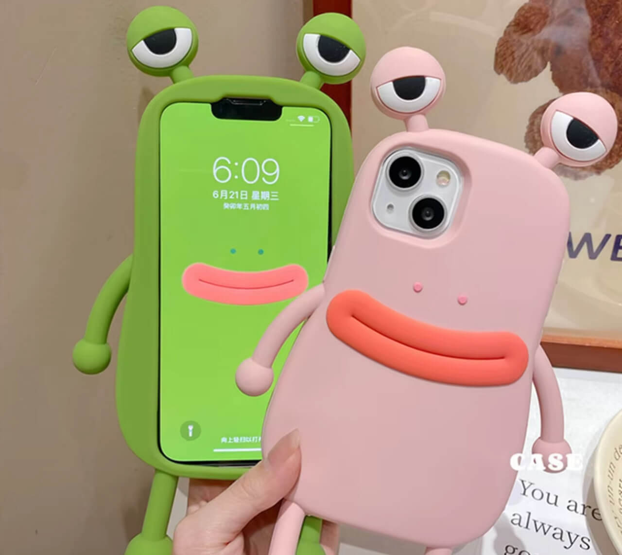 Силиконовый чехол-лягушка для iPhone. Просто прикольный чехол для девочек. Фото.