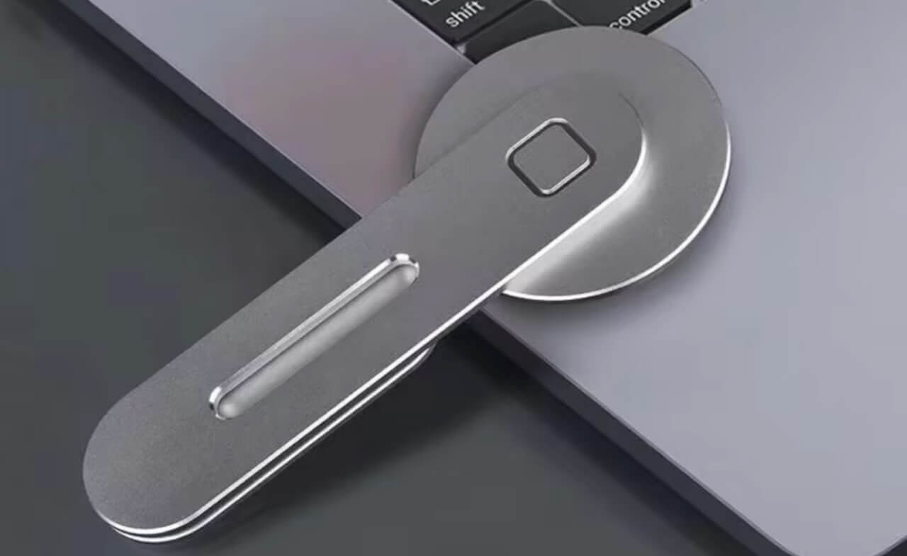 Магнитный держатель для смартфона на ноутбук. Просто удобный холдер для смартфона. Фото.