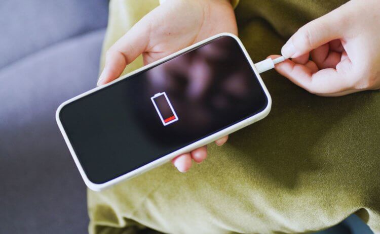 Можно ли пользоваться Айфоном во время зарядки и как это влияет на его аккумулятор. Фото.