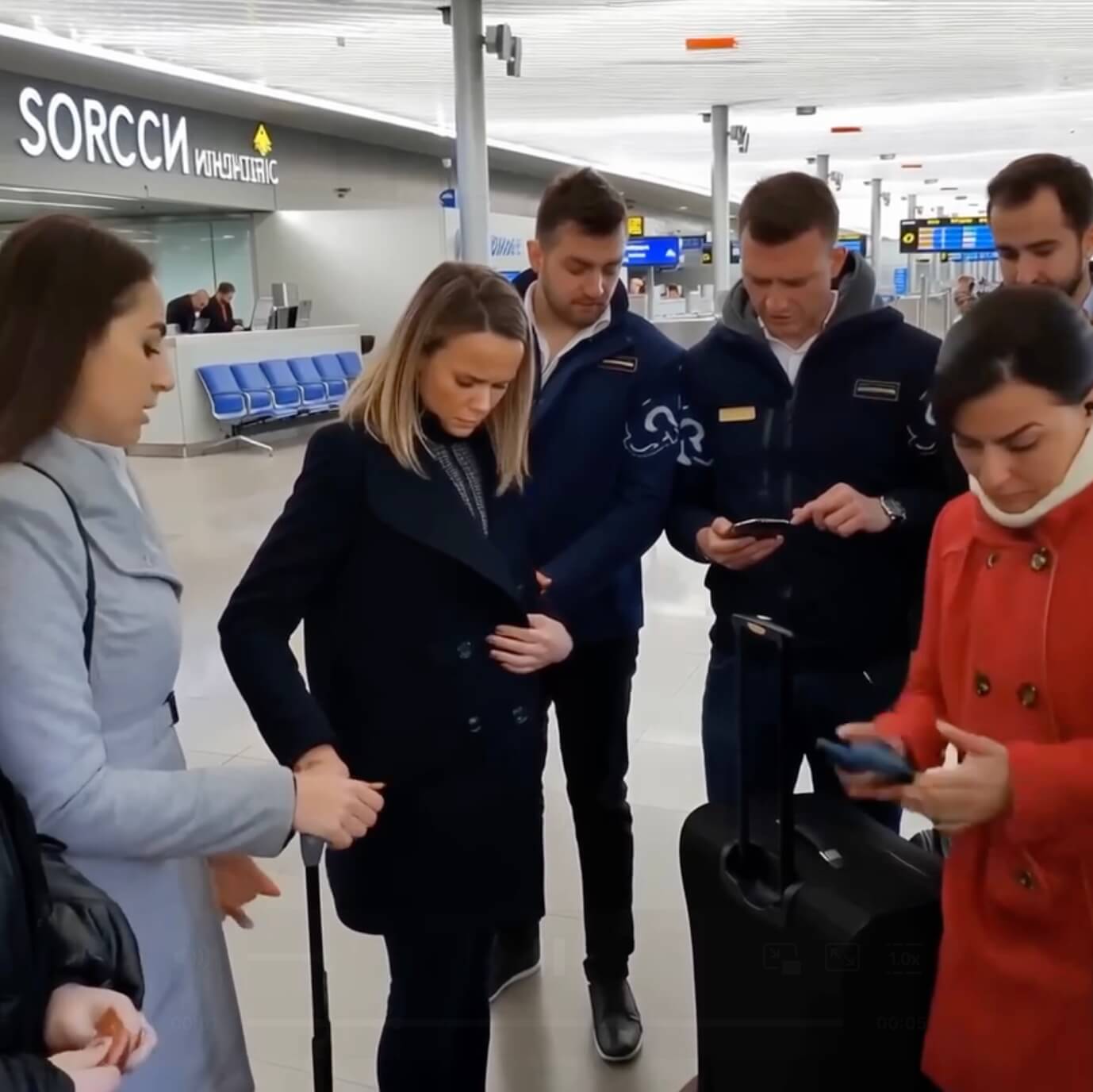 Что умеет нейросеть Qwen. Сам создать видео я не смог, но вот такой результат получился у главного редактора AppleInsider.ru Рената Гришина. Фото.