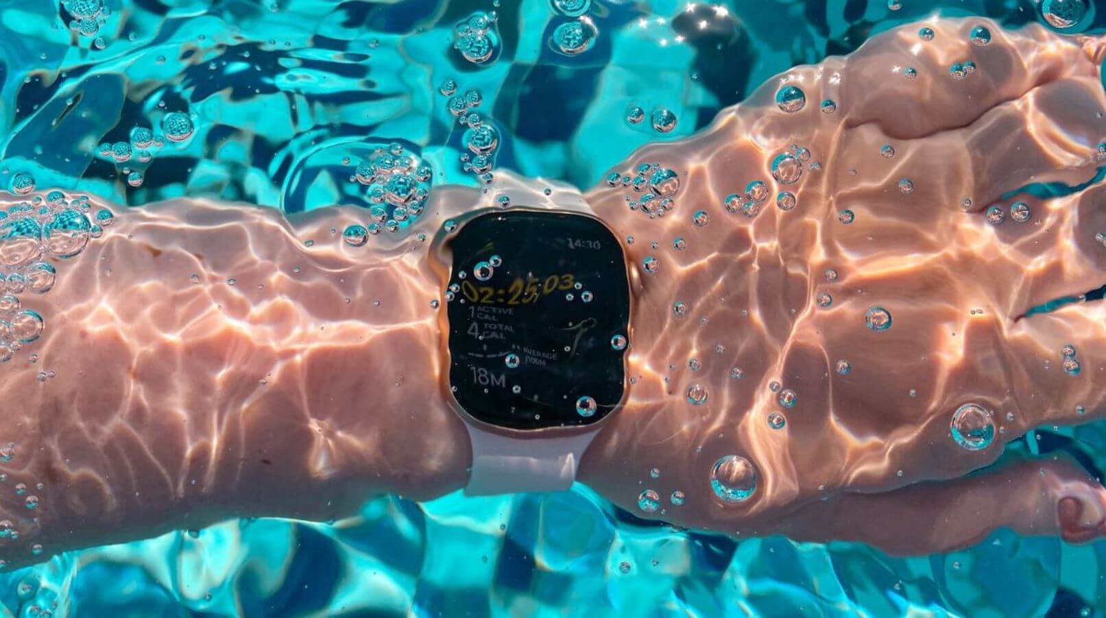 Как почистить Apple Watch от воды. После купания не забудьте запустить очистку от воды из Apple Watch. Фото: techradar.com. Как почистить Apple Watch от воды. После купания не забудьте запустить очистку от воды из Apple Watch. Фото: techradar.com. Фото.