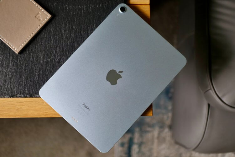 5 причин, почему стоит купить iPad Air в 2025 году. iPad Air M2 еще и выглядит стильно. Изображение: digitaltrends.com. 5 причин, почему стоит купить iPad Air в 2025 году. iPad Air M2 еще и выглядит стильно. Изображение: digitaltrends.com. Фото.
