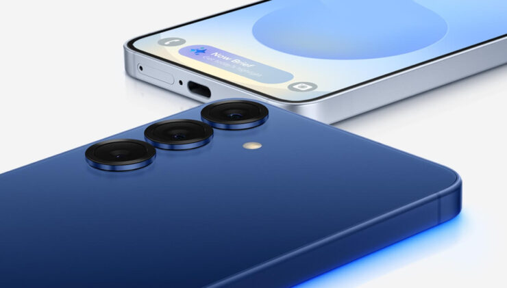 Компактный Samsung Galaxy S25. Действительно компактный и легкий флагман. Фото.