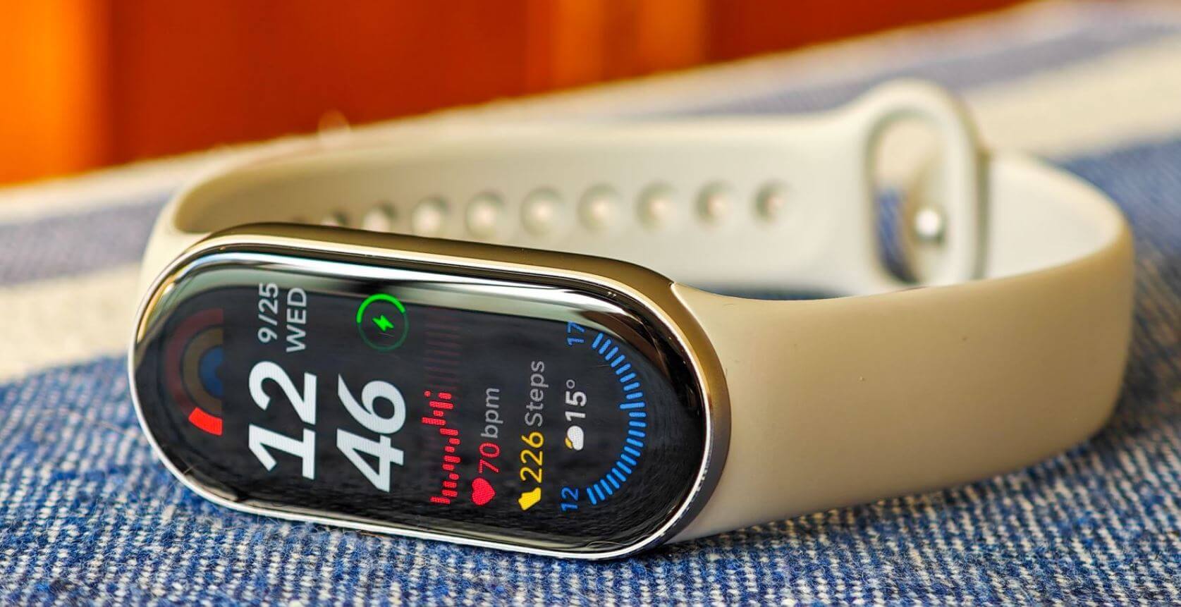 Лучший фитнес-браслет Xiaomi. Mi Band 9 — отличная альтернатива Apple Watch по невысокой цене. Лучший фитнес-браслет Xiaomi. Mi Band 9 — отличная альтернатива Apple Watch по невысокой цене. Фото.