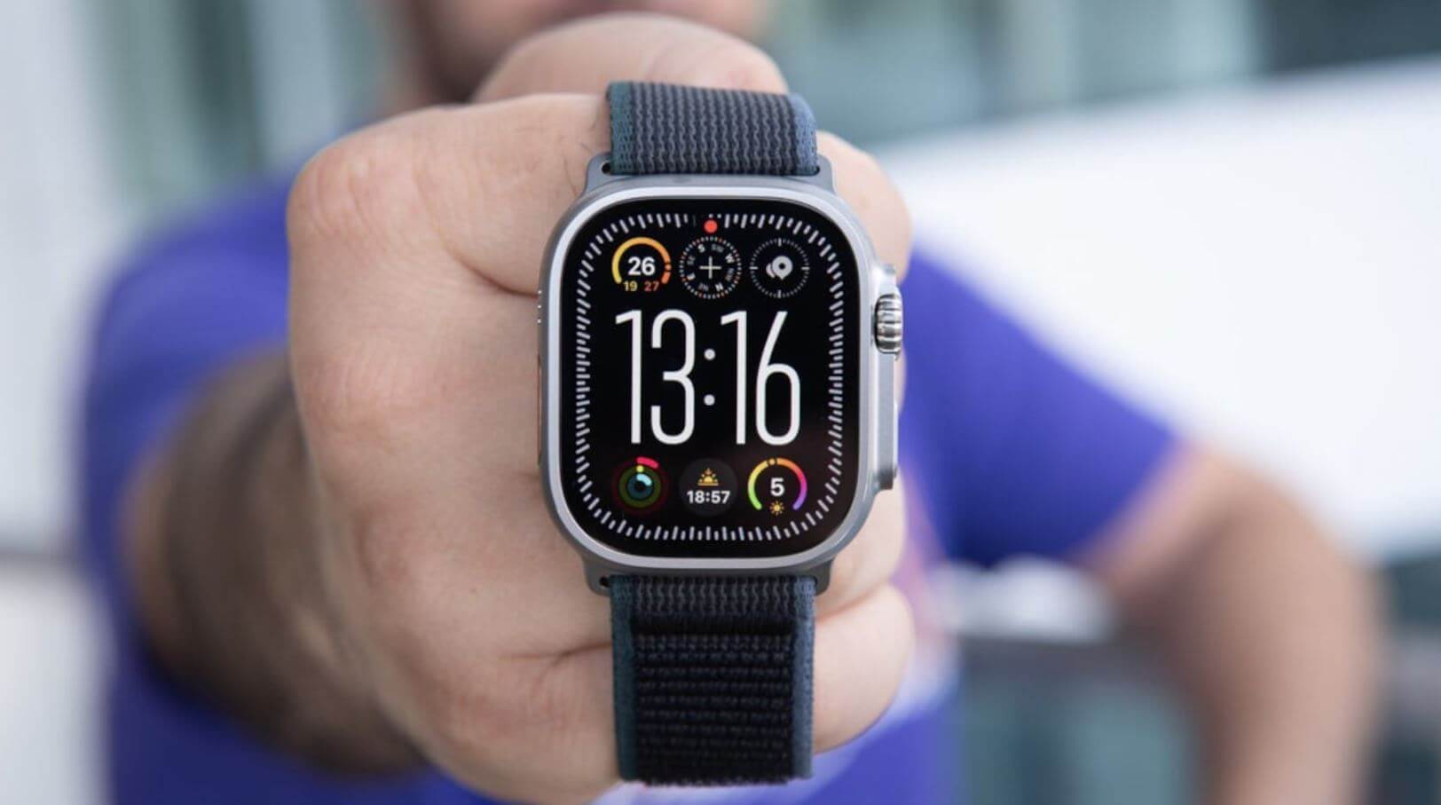 Частота обновления экрана Apple Watch Ultra. Новый экран Apple Watch Ultra будет ярче при просмотре под углом. Фото: phonearena. Частота обновления экрана Apple Watch Ultra. Новый экран Apple Watch Ultra будет ярче при просмотре под углом. Фото: phonearena. Фото.