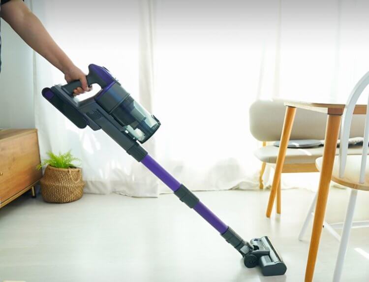 Горячая скидка на вертикальный пылесос Redroad X18: забудьте о грязи и пыли, наслаждайтесь чистотой. Фото.