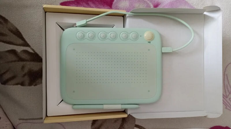 Графический планшет для рисования. Дайте вашим детям возможность порисовать в свое удовольствие. Фото.