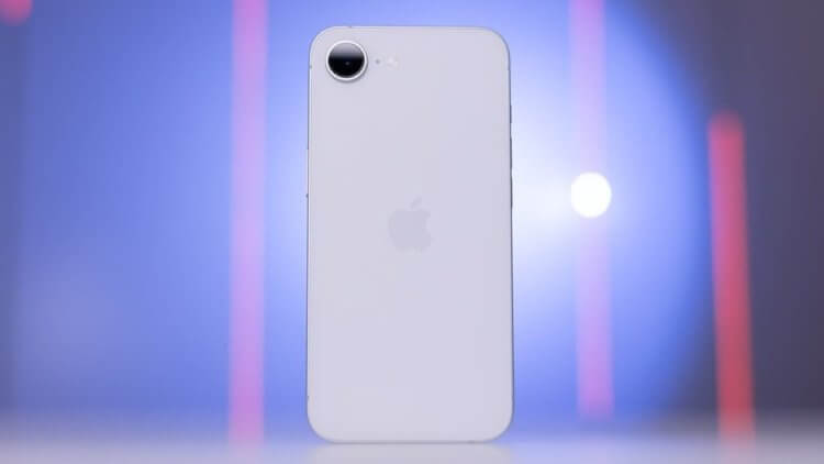 Почему в iPhone 16e нет MagSafe и можно ли его как-то добавить. Штатно MagSafe в iPhone 16e нет, но это не проблема. Изображение: dgl.ru. Почему в iPhone 16e нет MagSafe и можно ли его как-то добавить. Штатно MagSafe в iPhone 16e нет, но это не проблема. Изображение: dgl.ru. Фото.