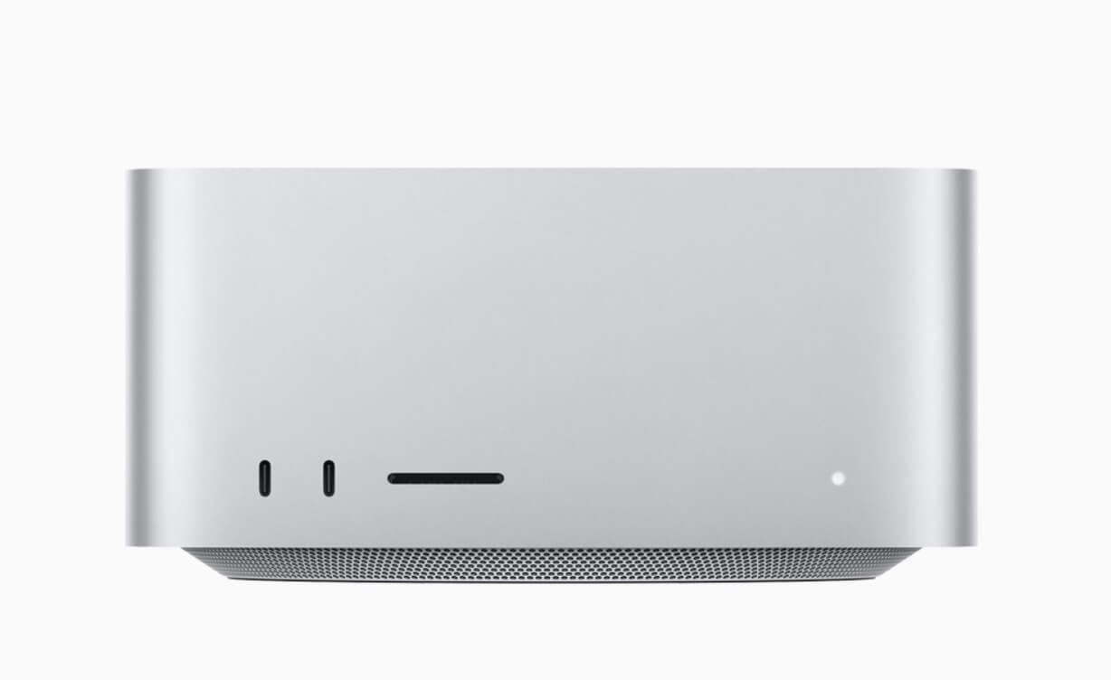 Мощный компьютер Mac Studio. Mac Studio чуть больше и намного мощнее. Иллюстрация: Apple. Фото.